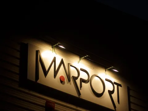 Letras corpóreas corporativas Marport